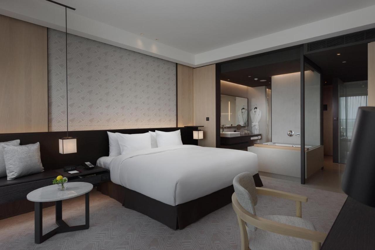 Crowne Plaza Tainan By Ihg Hotel Exterior foto