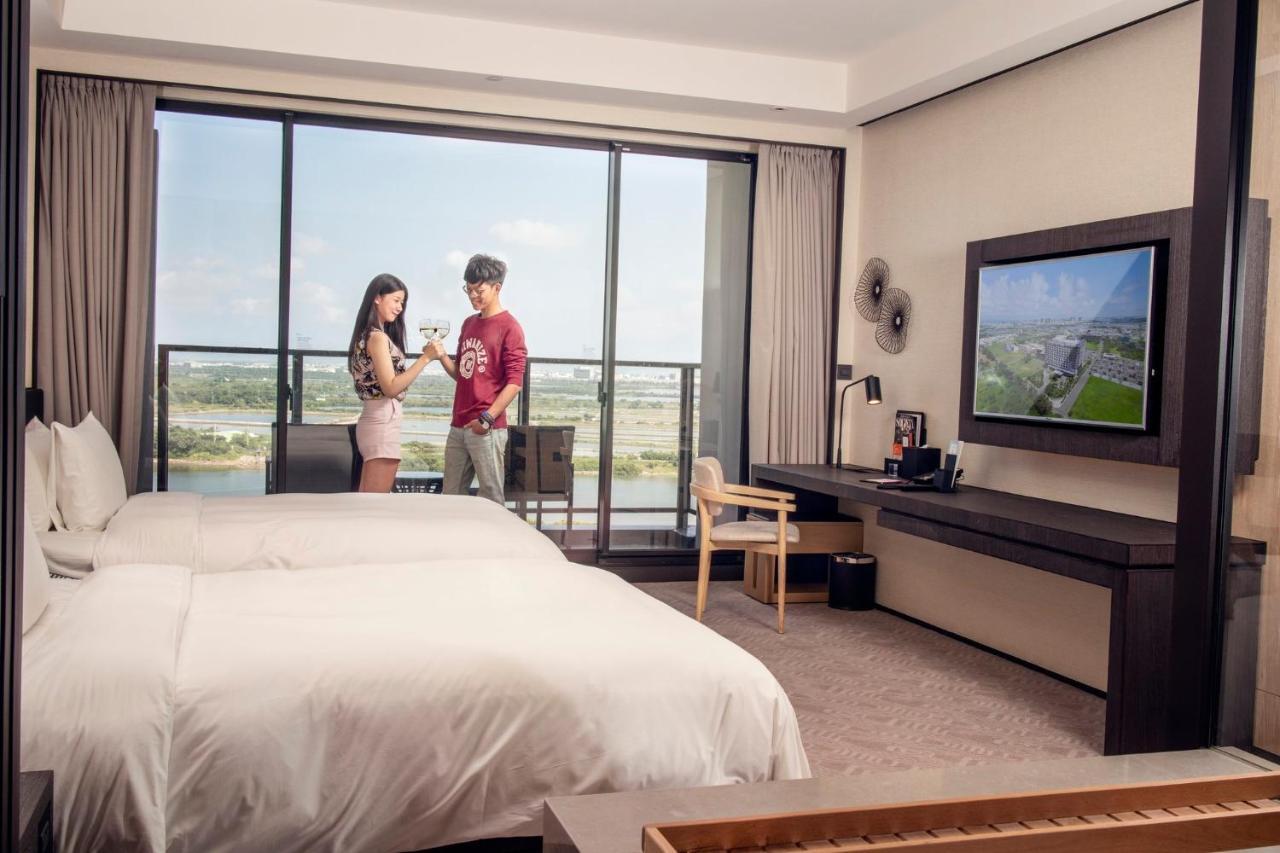 Crowne Plaza Tainan By Ihg Hotel Exterior foto Deluxe Room