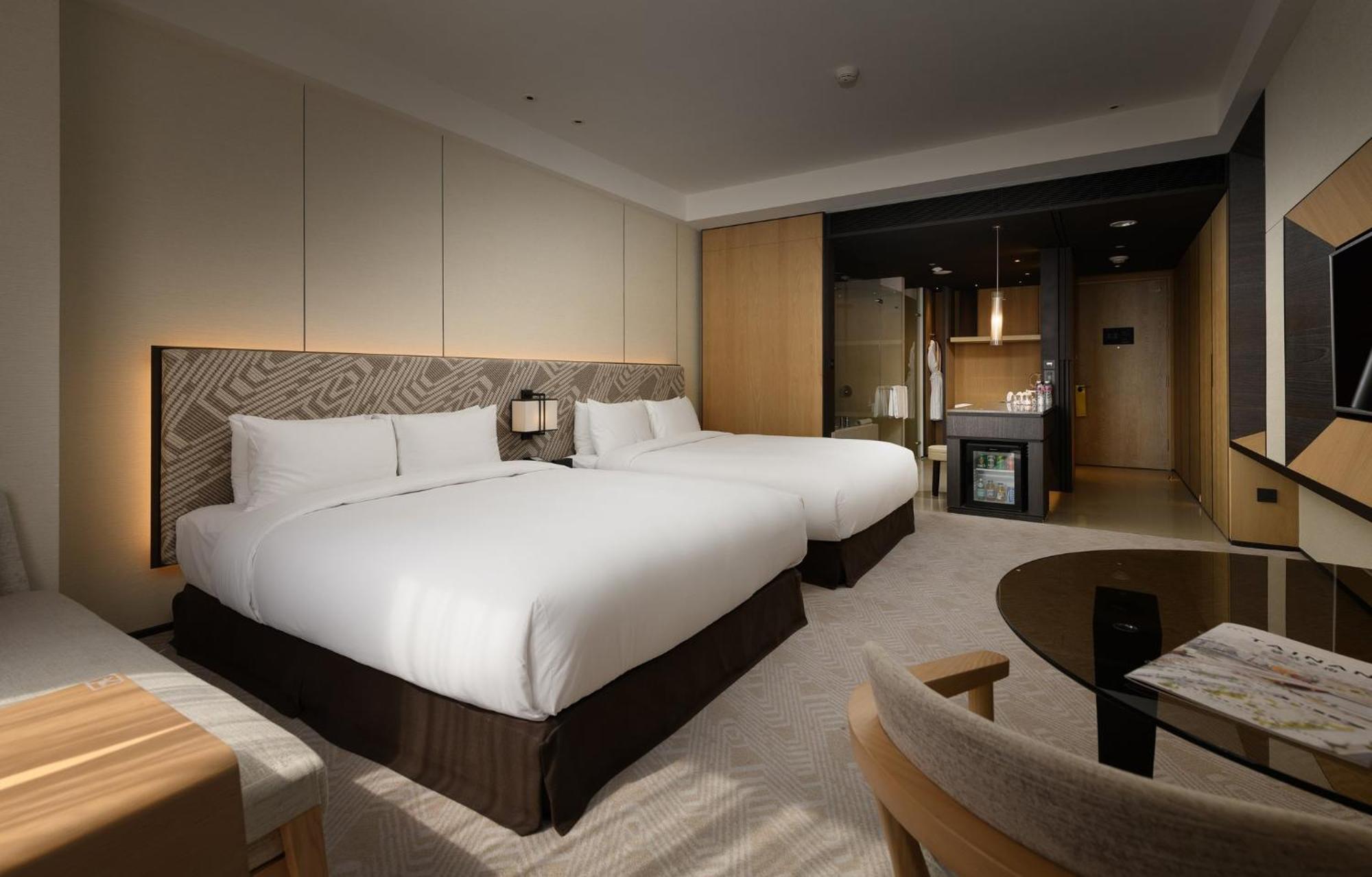 Crowne Plaza Tainan By Ihg Hotel Exterior foto Deluxe Room