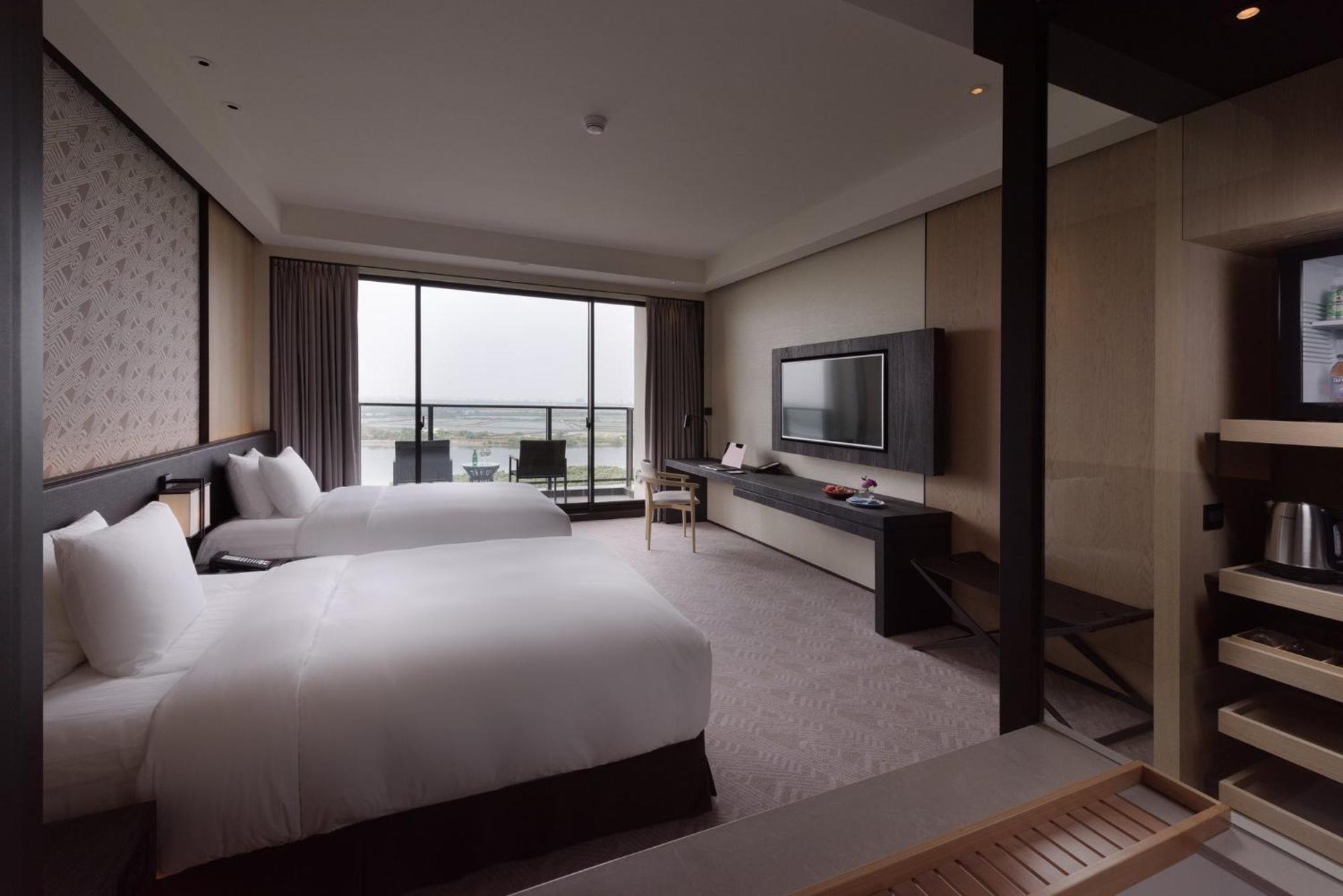Crowne Plaza Tainan By Ihg Hotel Exterior foto Deluxe Room