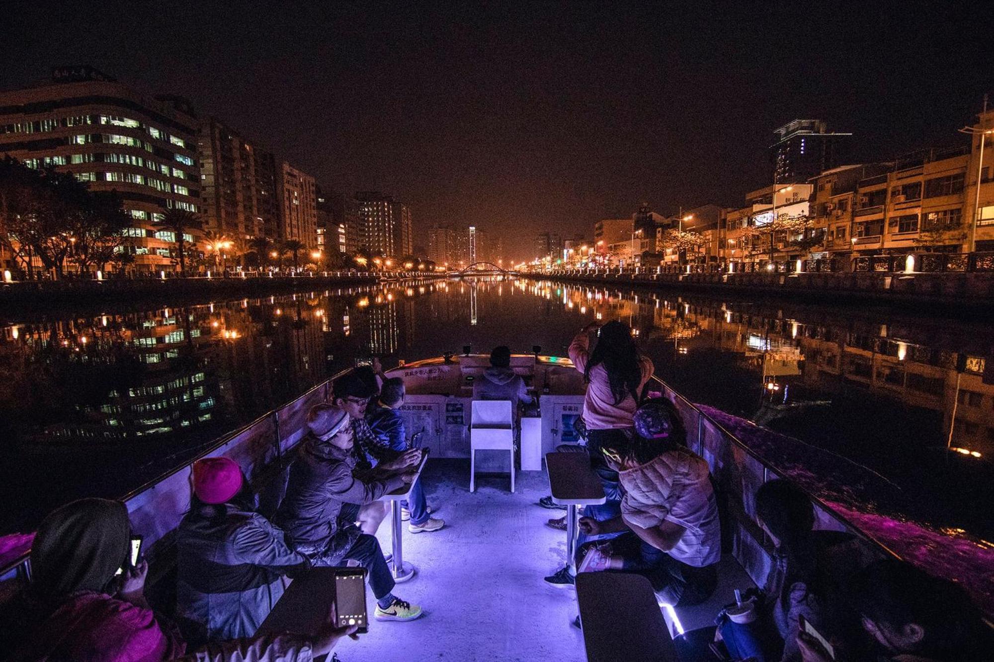 Crowne Plaza Tainan By Ihg Hotel Exterior foto View of the city from the Nile